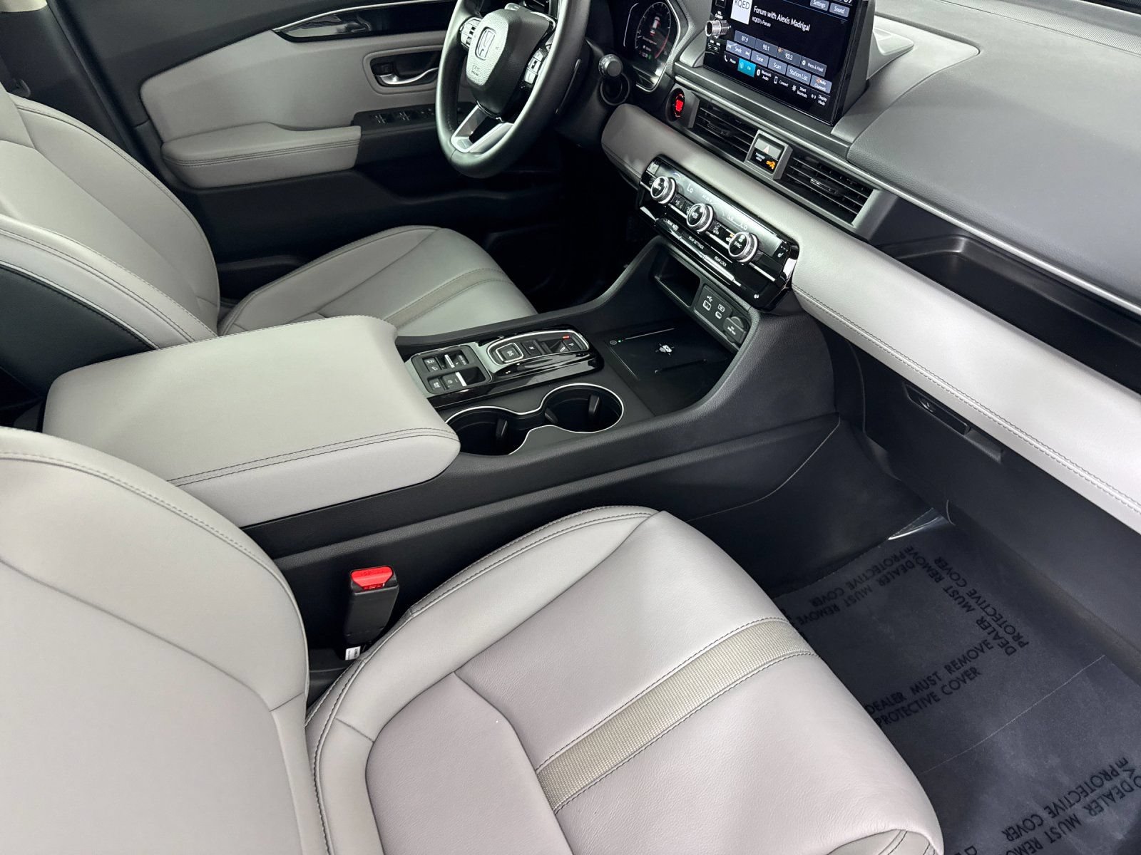 Certified 2025 Honda Pilot EX-L image 17