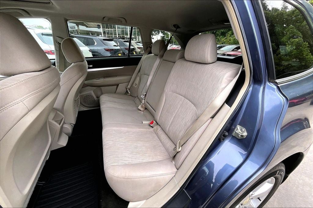 Used 2014 Subaru Outback 2.5i Premium w/ Moonroof Package AWD/4WD image 19