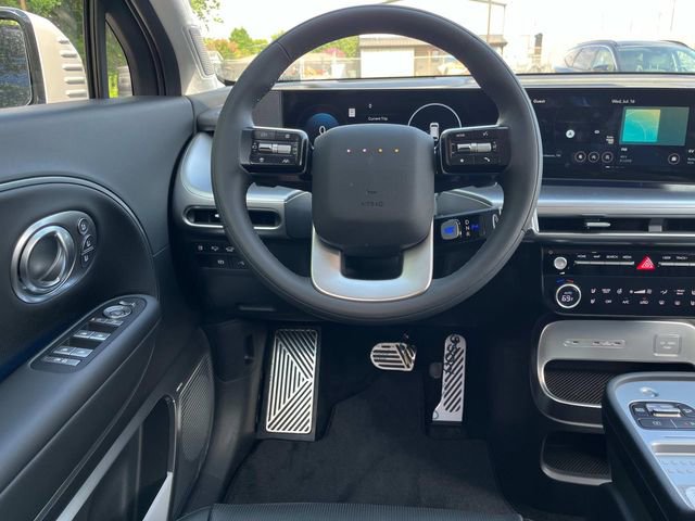 New 2026 Hyundai Ioniq 9 Calligraphy image 13