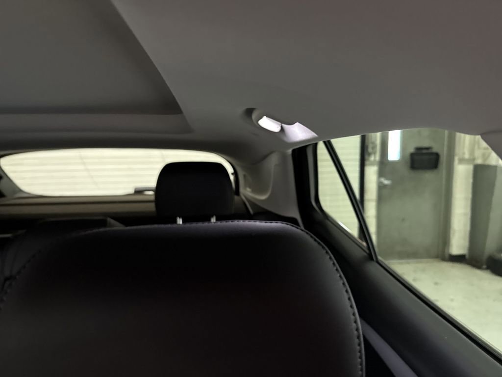 Certified 2024 Buick Envision Avenir image 12