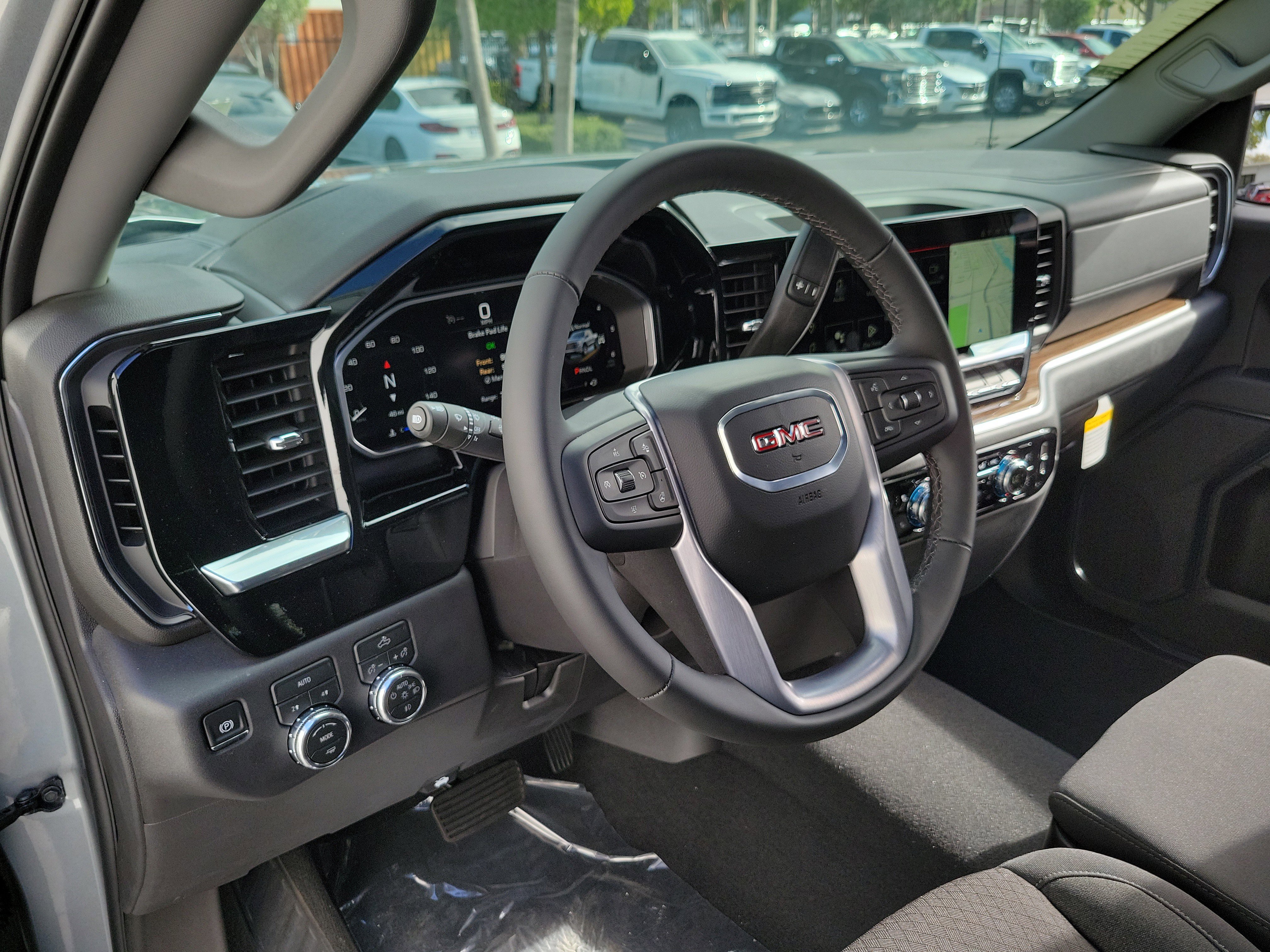 New 2026 GMC Sierra 1500 Elevation image 19