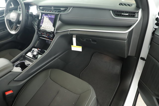 New 2026 Jeep Grand Cherokee Laredo X RWD image 20