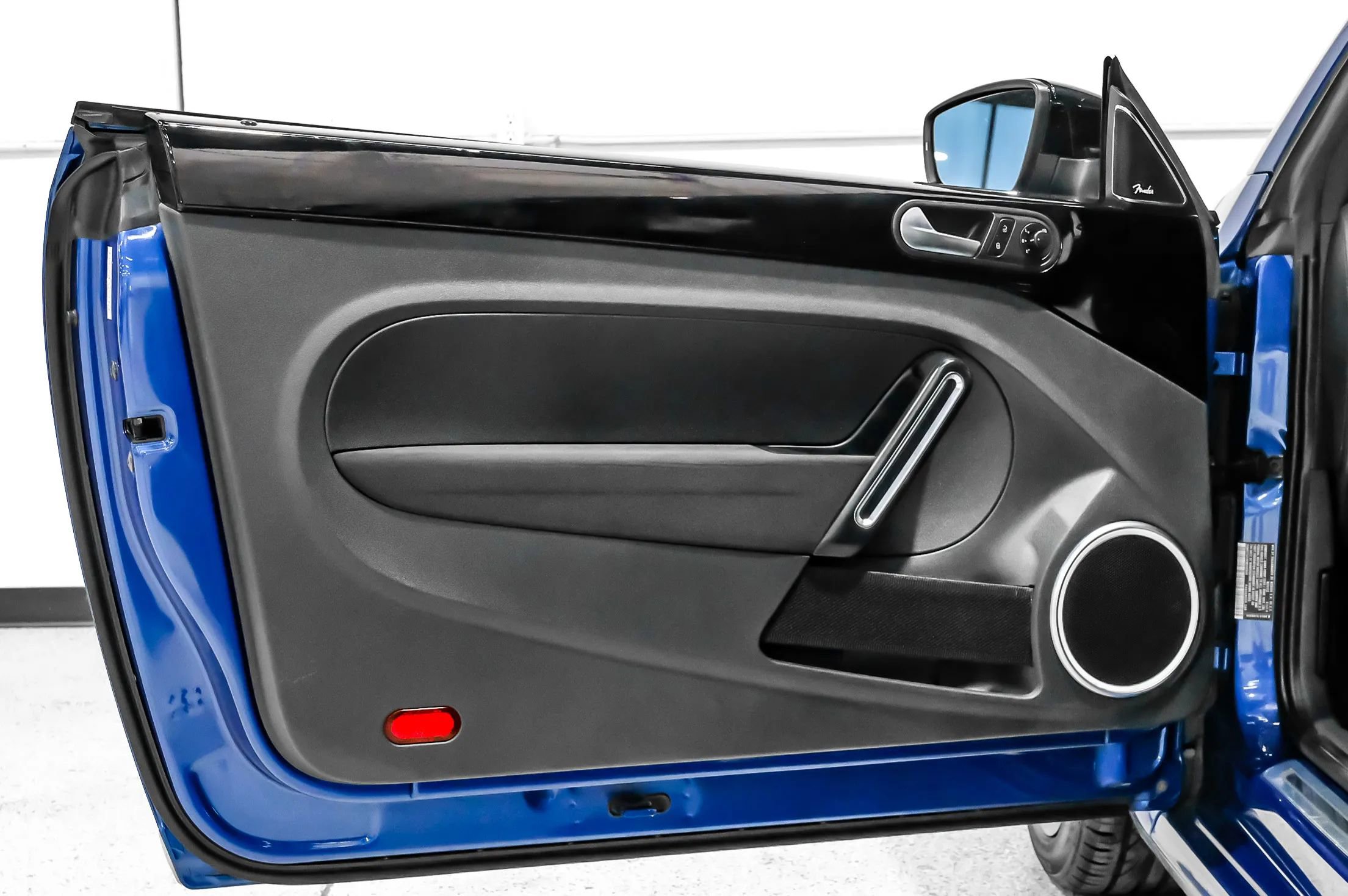 Used 2014 Volkswagen Beetle GSR image 42