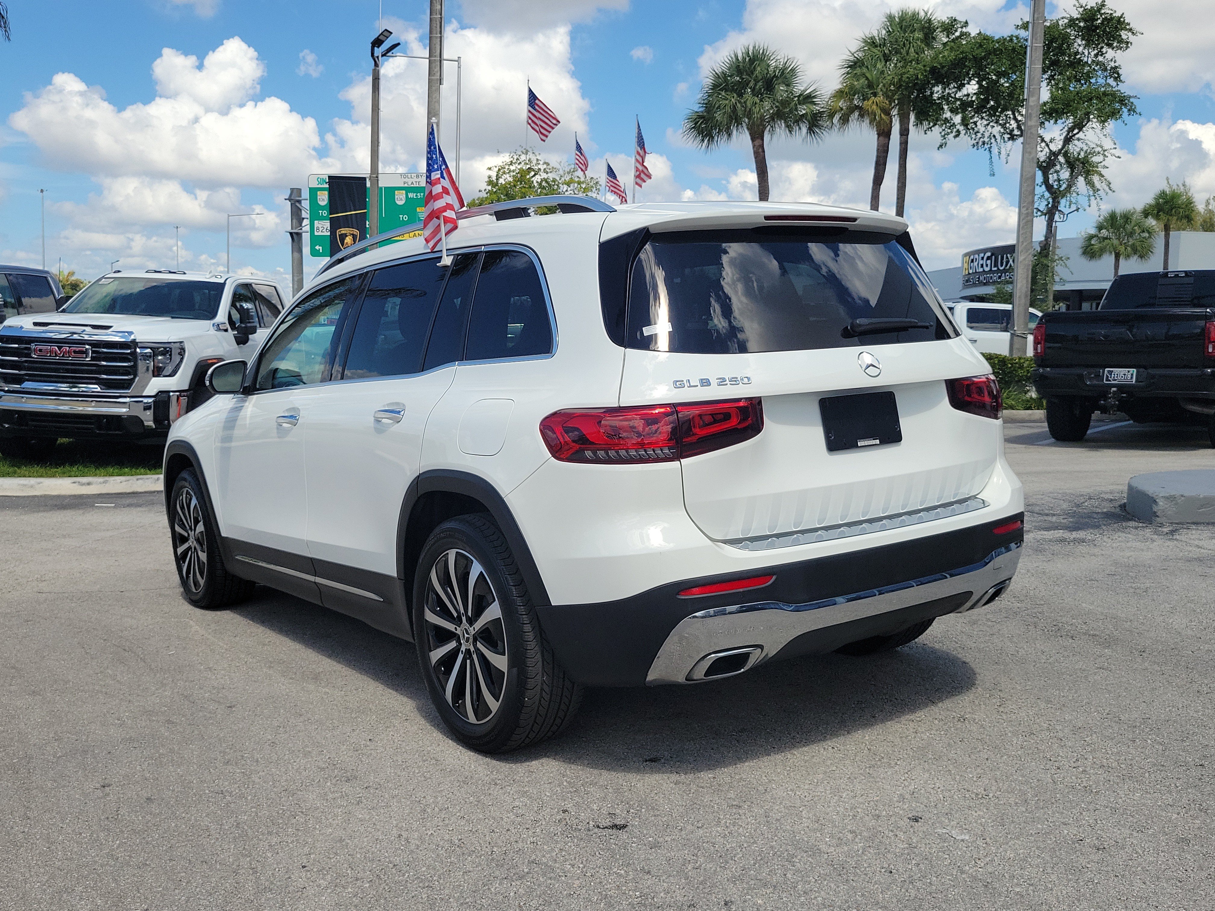 Used 2022 Mercedes-Benz GLB 250 image 7