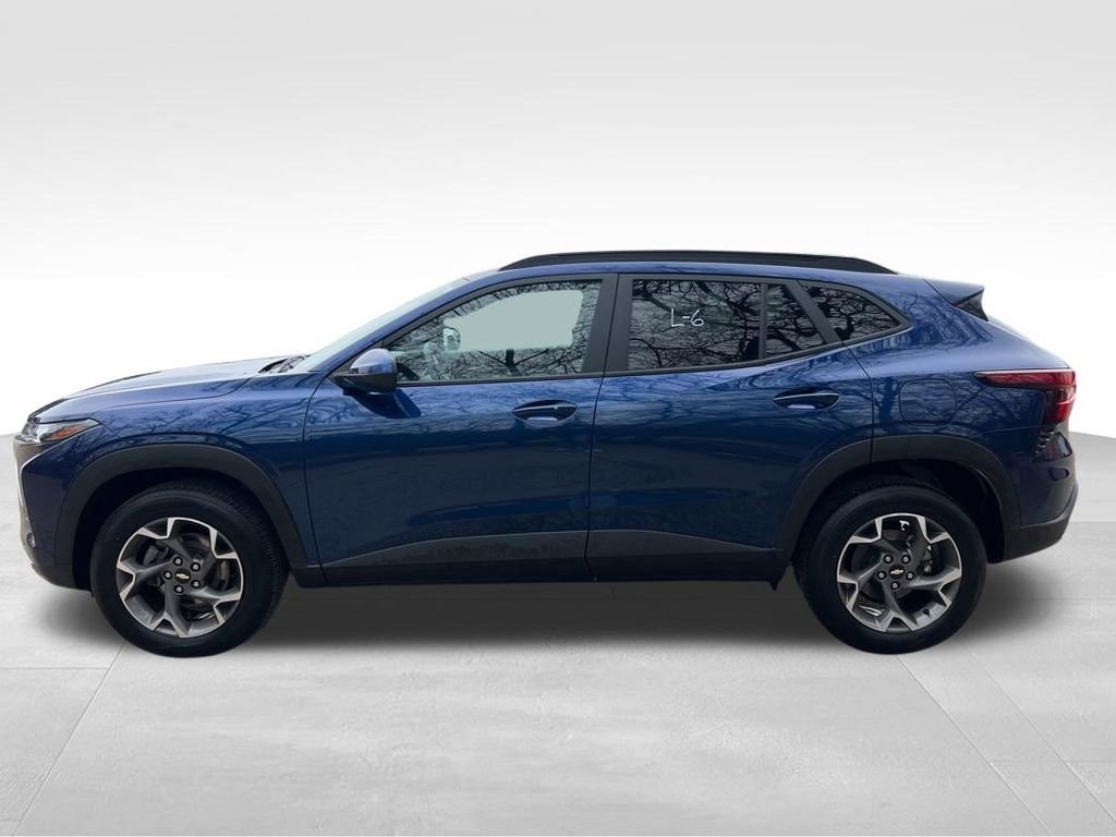 Certified 2024 Chevrolet Trax LT w/ Driver Confidence Package image 8