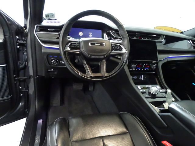 Certified 2023 Jeep Grand Cherokee Overland w/ Advanced Protech Group III image 5