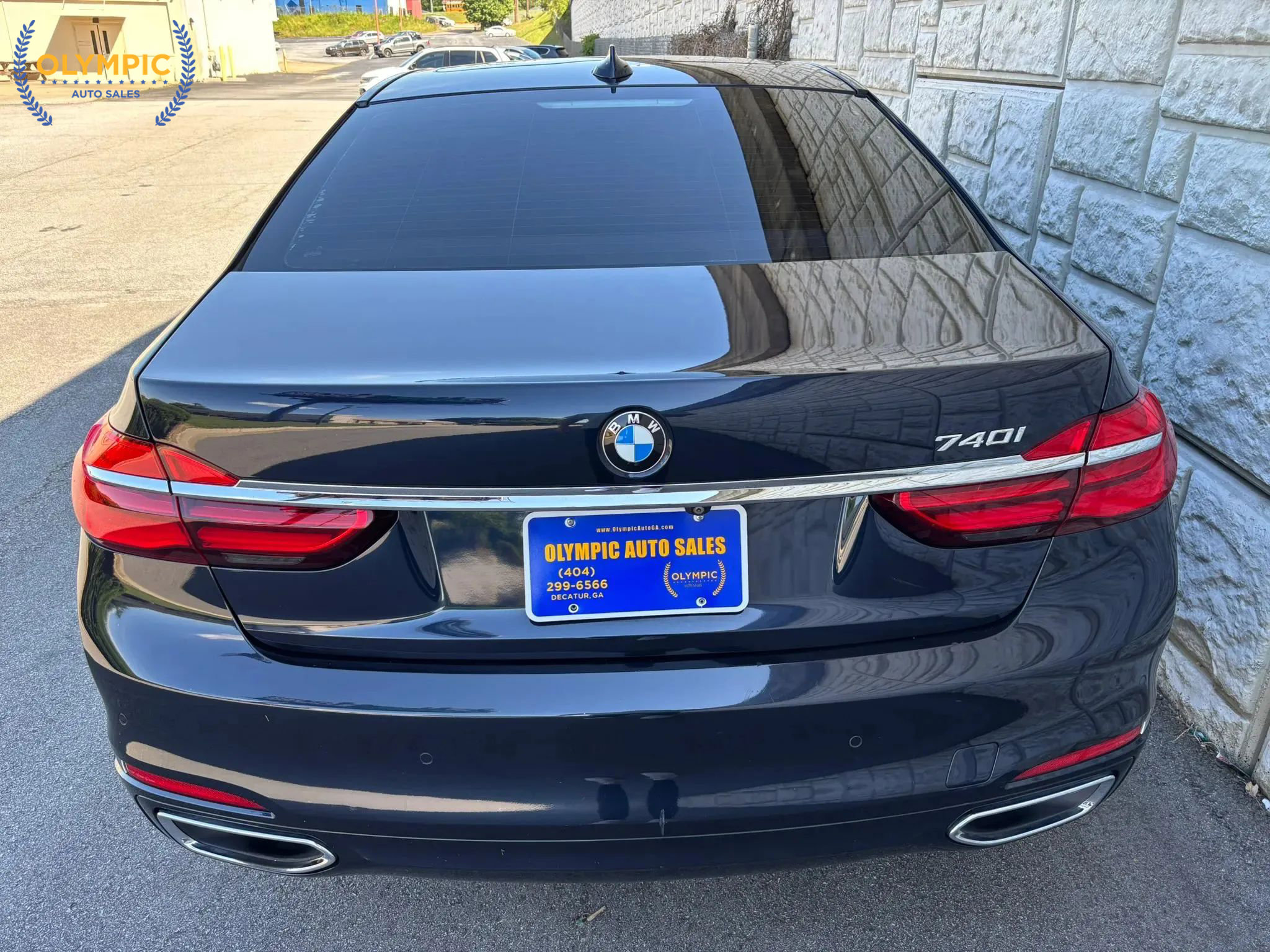 Used 2016 BMW 740i w/ Executive Package 2 image 8
