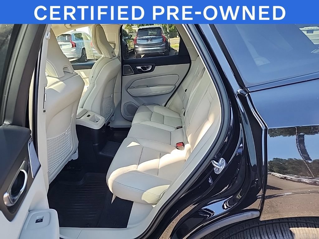 Certified 2023 Volvo XC60 T8 Ultimate w/ Climate Package AWD/4WD image 5