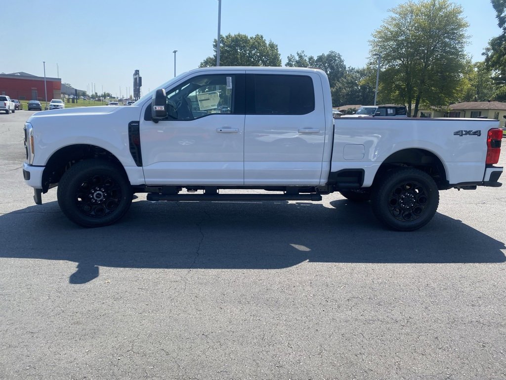 New 2026 Ford F250 Lariat w/ Black Appearance Package image 4