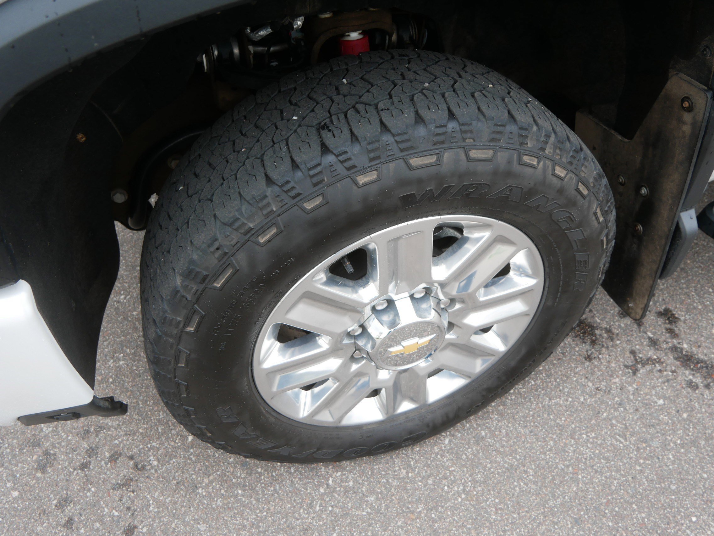 Used 2025 Chevrolet Silverado 3500 High Country w/ Technology Package AWD/4WD image 18