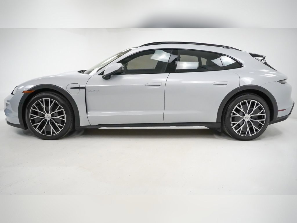 Certified 2025 Porsche Taycan 4S image 2