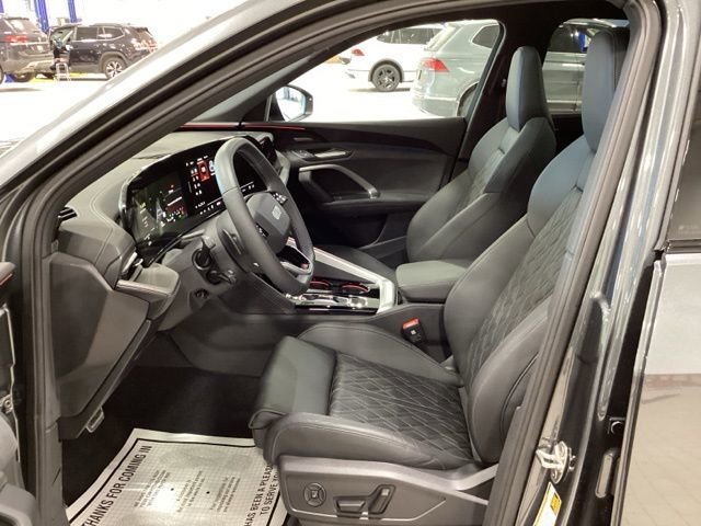 Used 2025 Audi SQ5 Premium Plus image 16