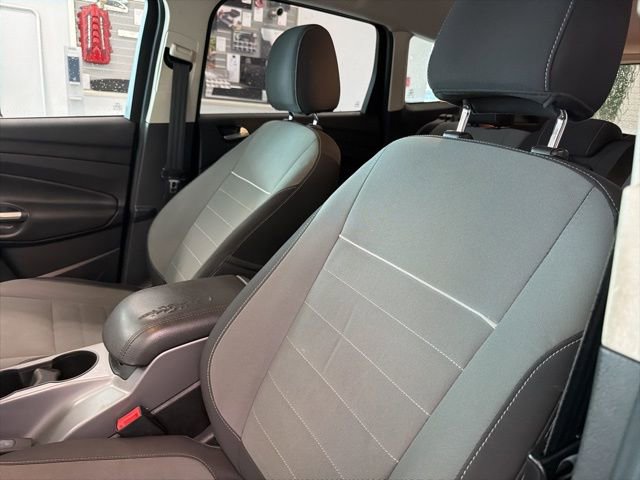 Used 2015 Ford Escape SE image 15