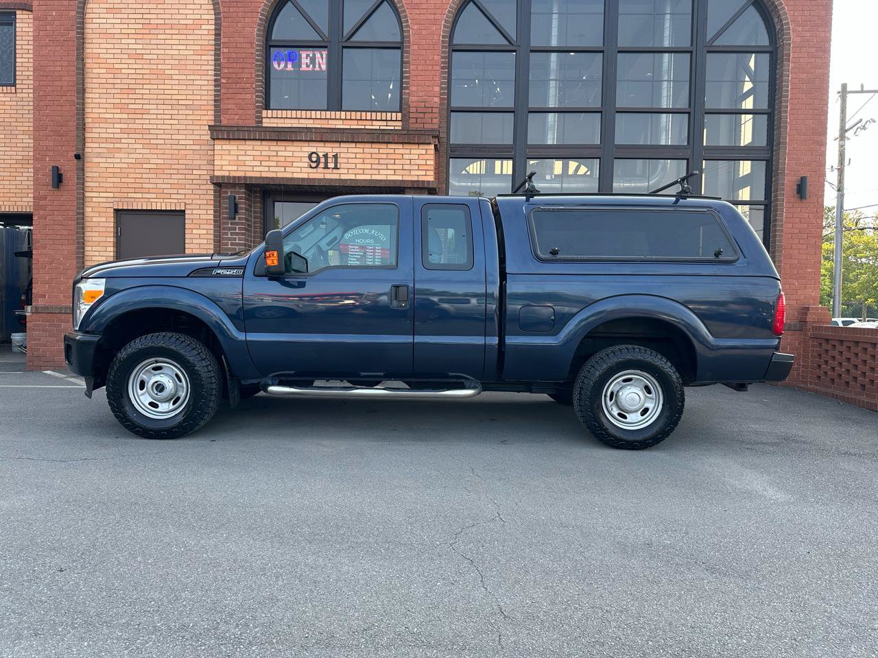 Used 2015 Ford F250 XL w/ Power Equipment Group AWD/4WD image 4