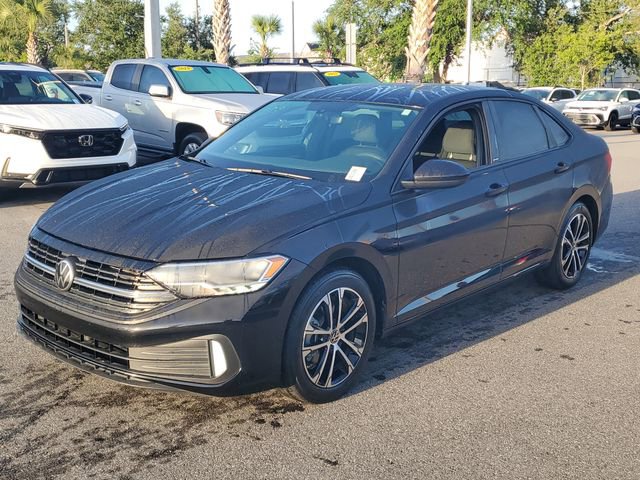 Used 2023 Volkswagen Jetta Sport image 2