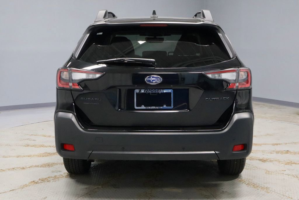Used 2025 Subaru Outback Onyx Edition AWD/4WD image 10