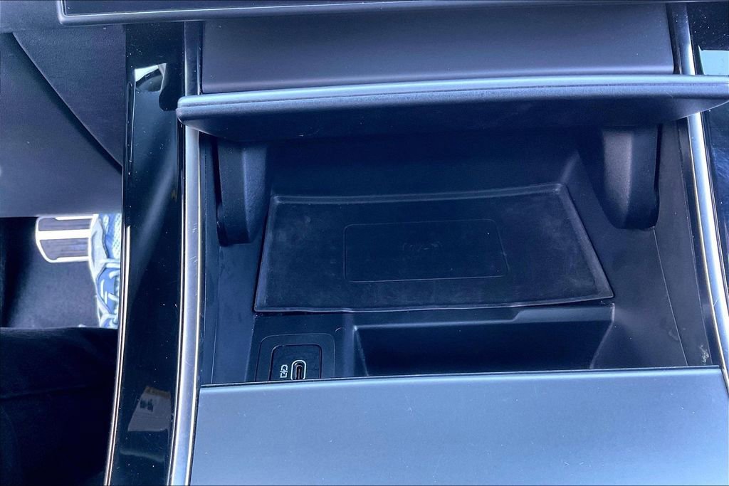 Used 2025 Land Rover Range Rover Velar Dynamic SE image 32