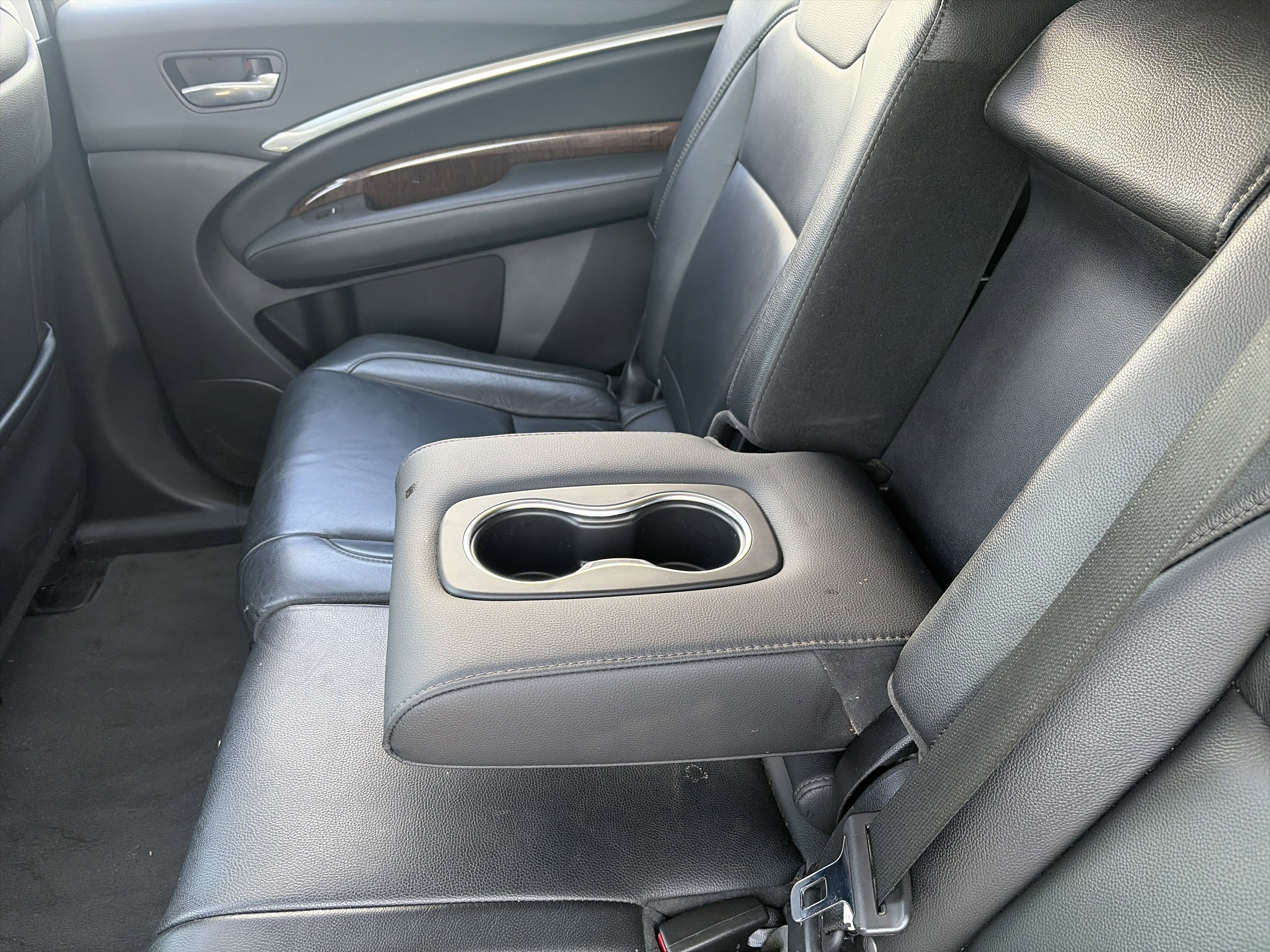 Used 2018 Acura MDX SH-AWD image 23