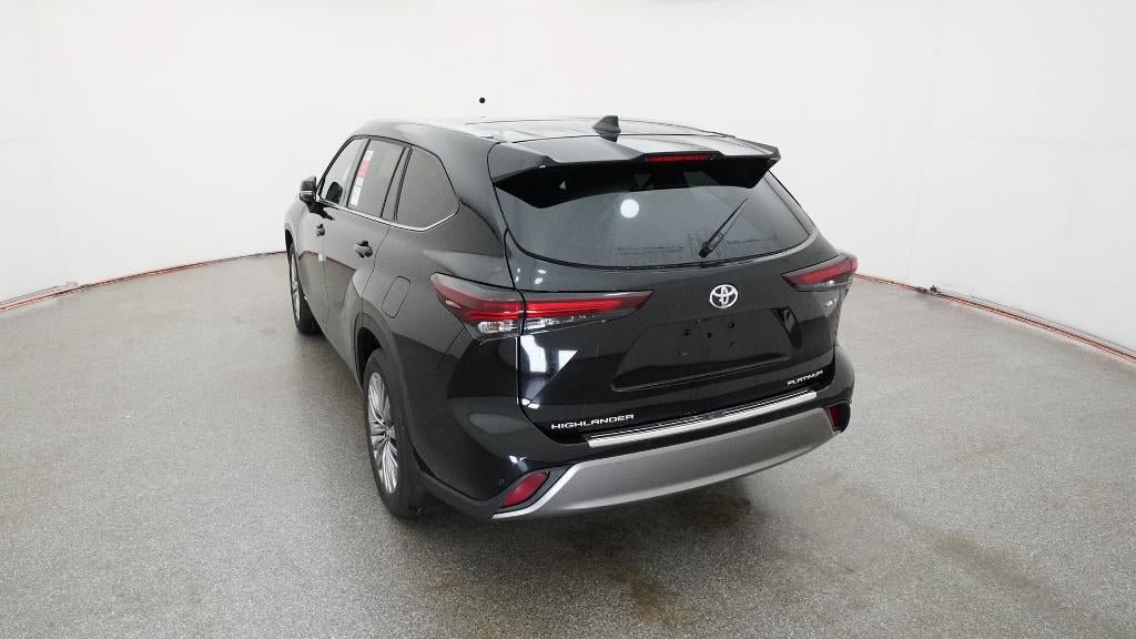New 2026 Toyota Highlander Platinum AWD/4WD image 6