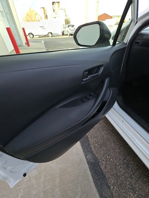 Used 2022 Toyota Corolla LE image 14