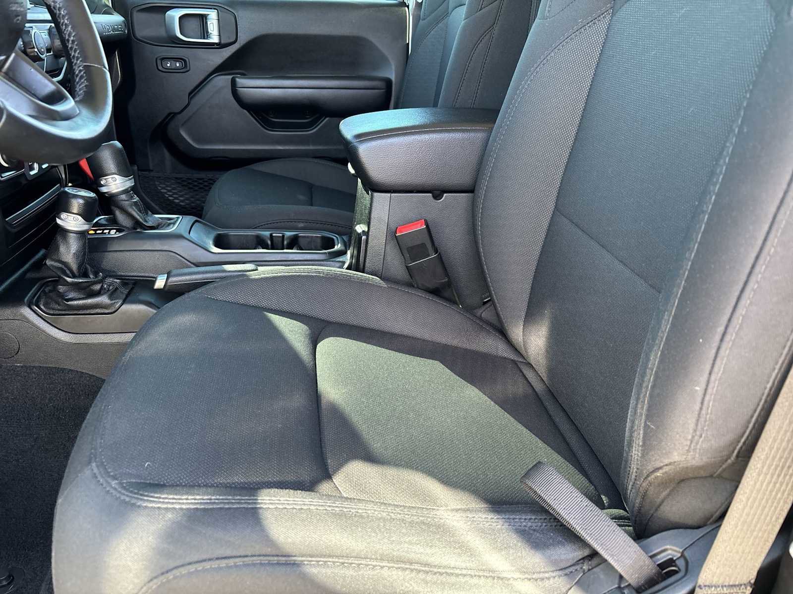 Certified 2020 Jeep Wrangler Sport image 15