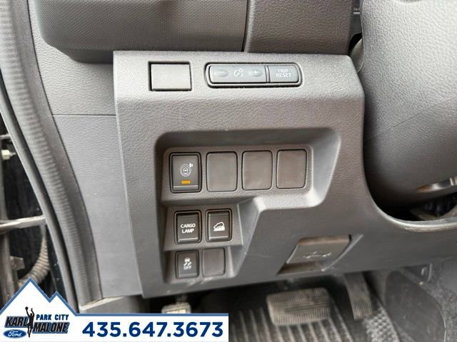 Used 2023 Nissan Frontier SV w/ Midnight Edition Package image 19