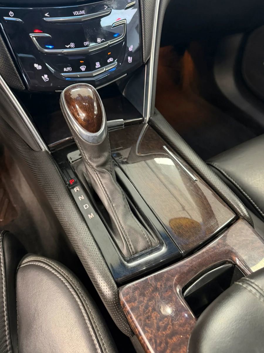 Used 2015 Cadillac XTS Luxury AWD/4WD image 27