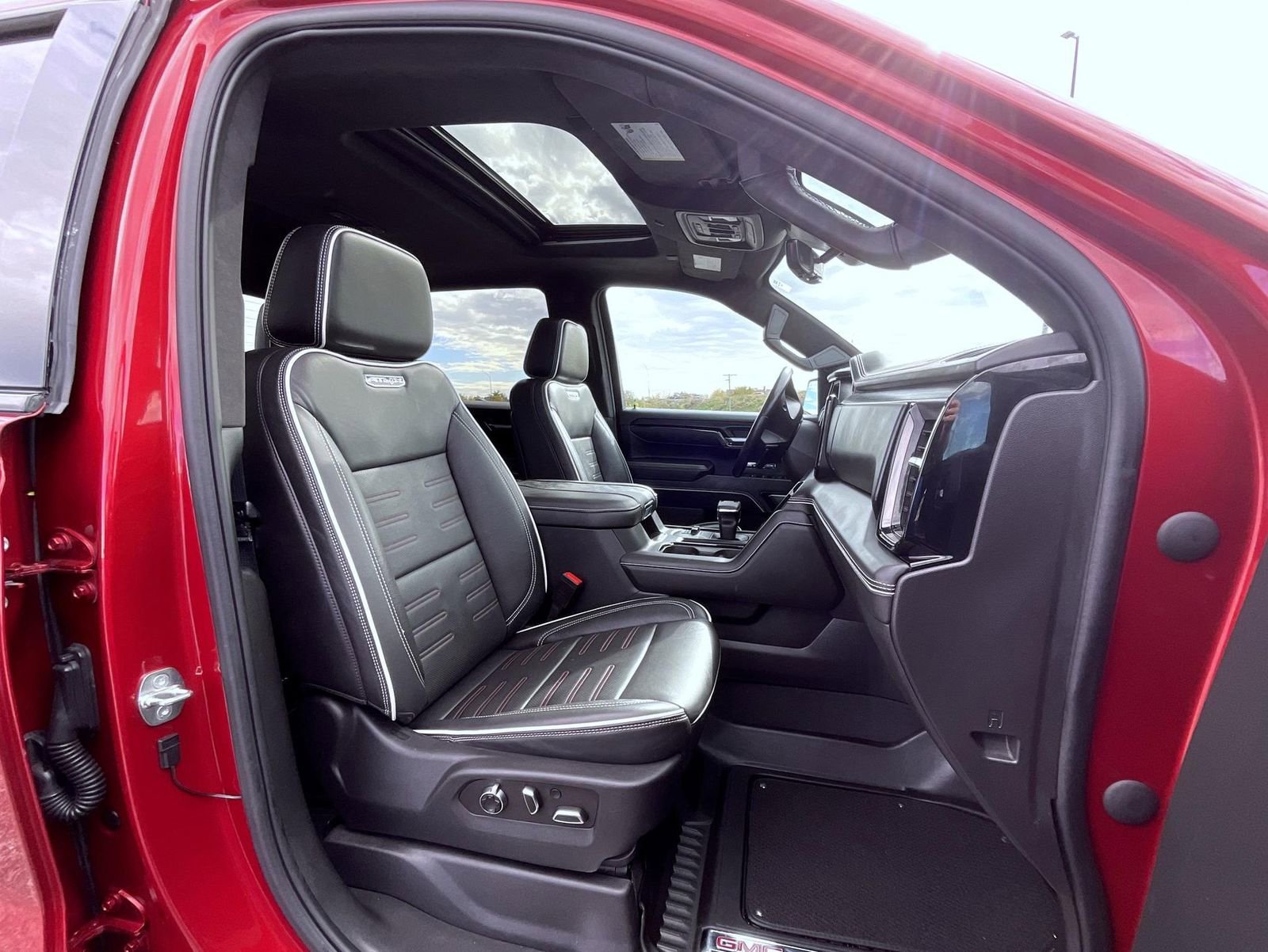 Certified 2023 GMC Sierra 1500 AT4X image 15