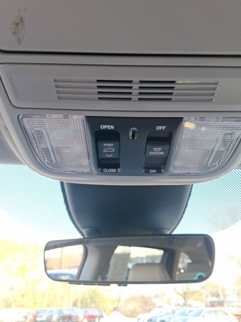 Used 2023 Honda Odyssey EX-L image 17