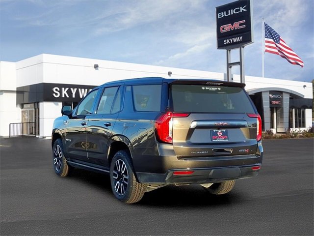 Used 2021 GMC Yukon AT4 w/ Technology Package image 4