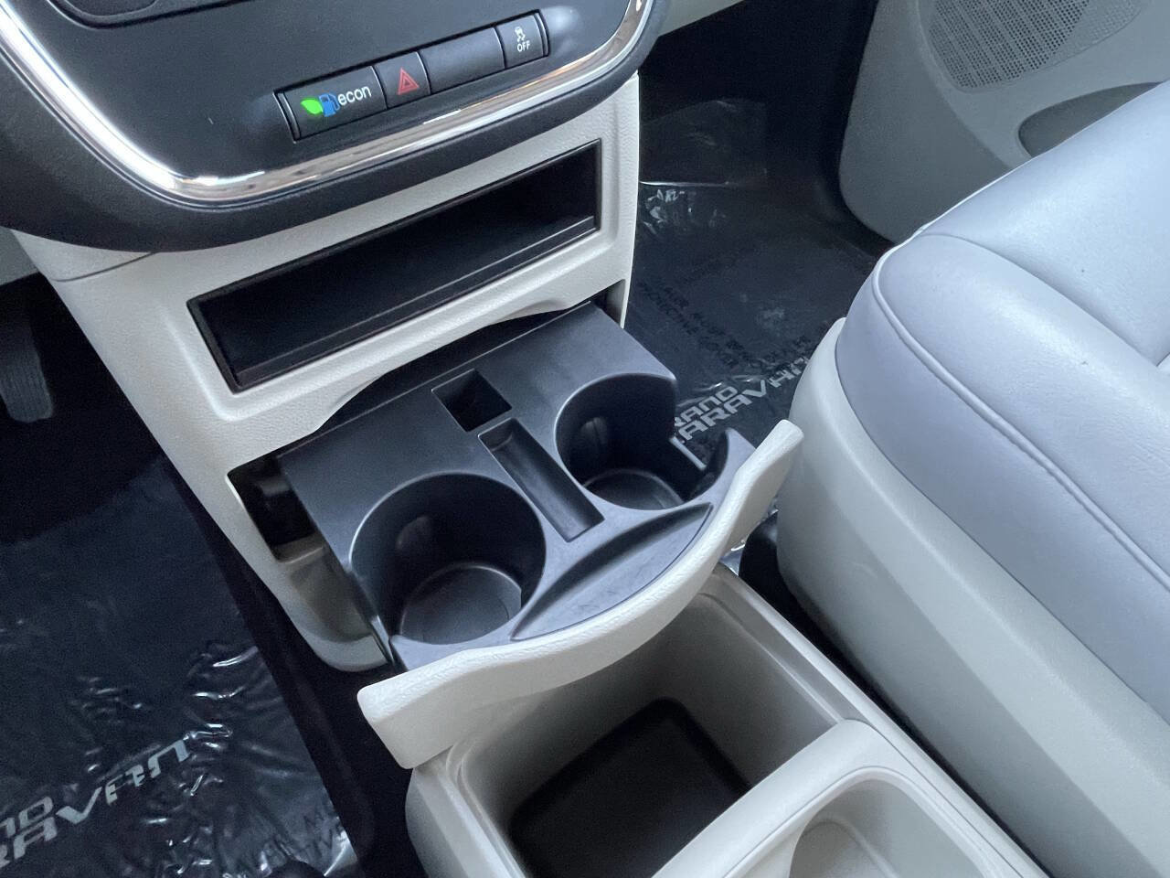 Used 2016 Dodge Grand Caravan SE w/ Quick Order Package 29E SE image 23