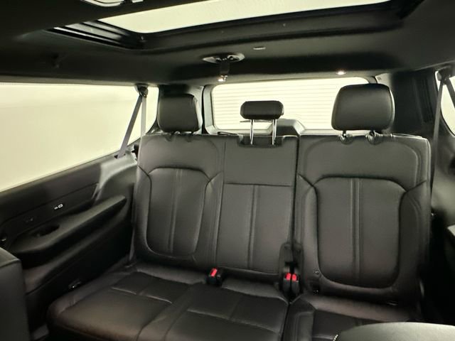 New 2026 Jeep Grand Wagoneer L Limited AWD/4WD image 17