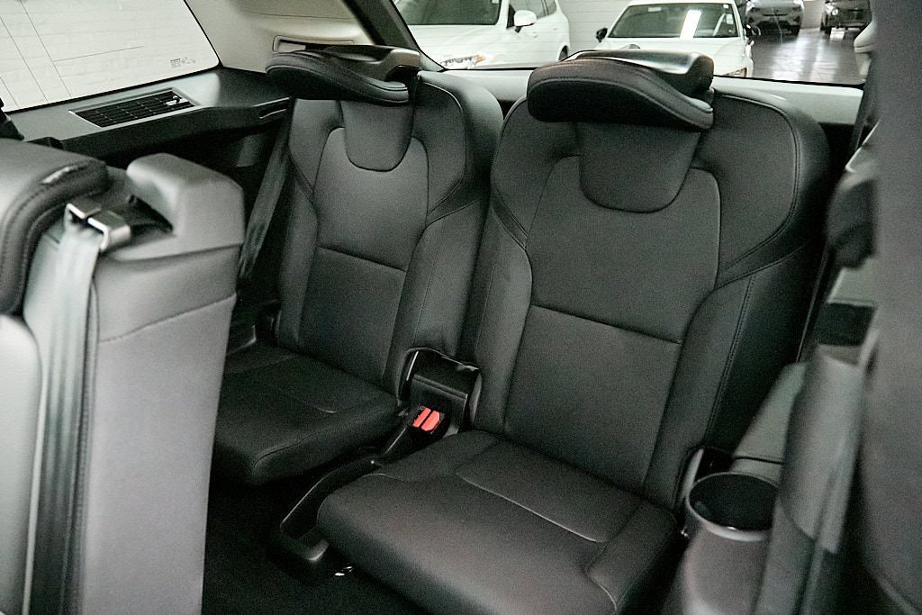 Certified 2023 Volvo XC90 B5 Plus w/ Protection Package Premier image 26