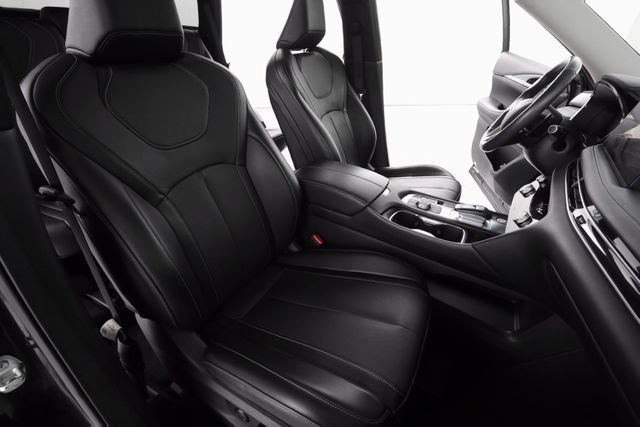 Used 2025 INFINITI QX60 Luxe AWD/4WD image 17