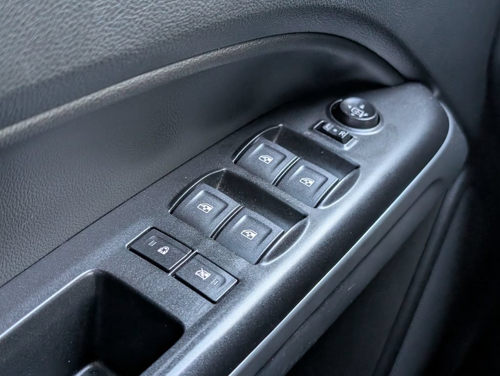 Used 2022 Chevrolet Colorado ZR2 AWD/4WD image 27