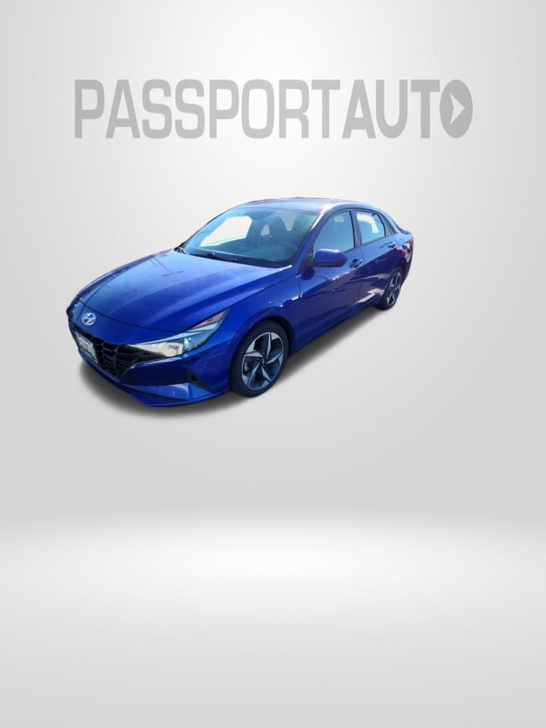 Used 2023 Hyundai Elantra SEL w/ Convenience Package FWD image 2