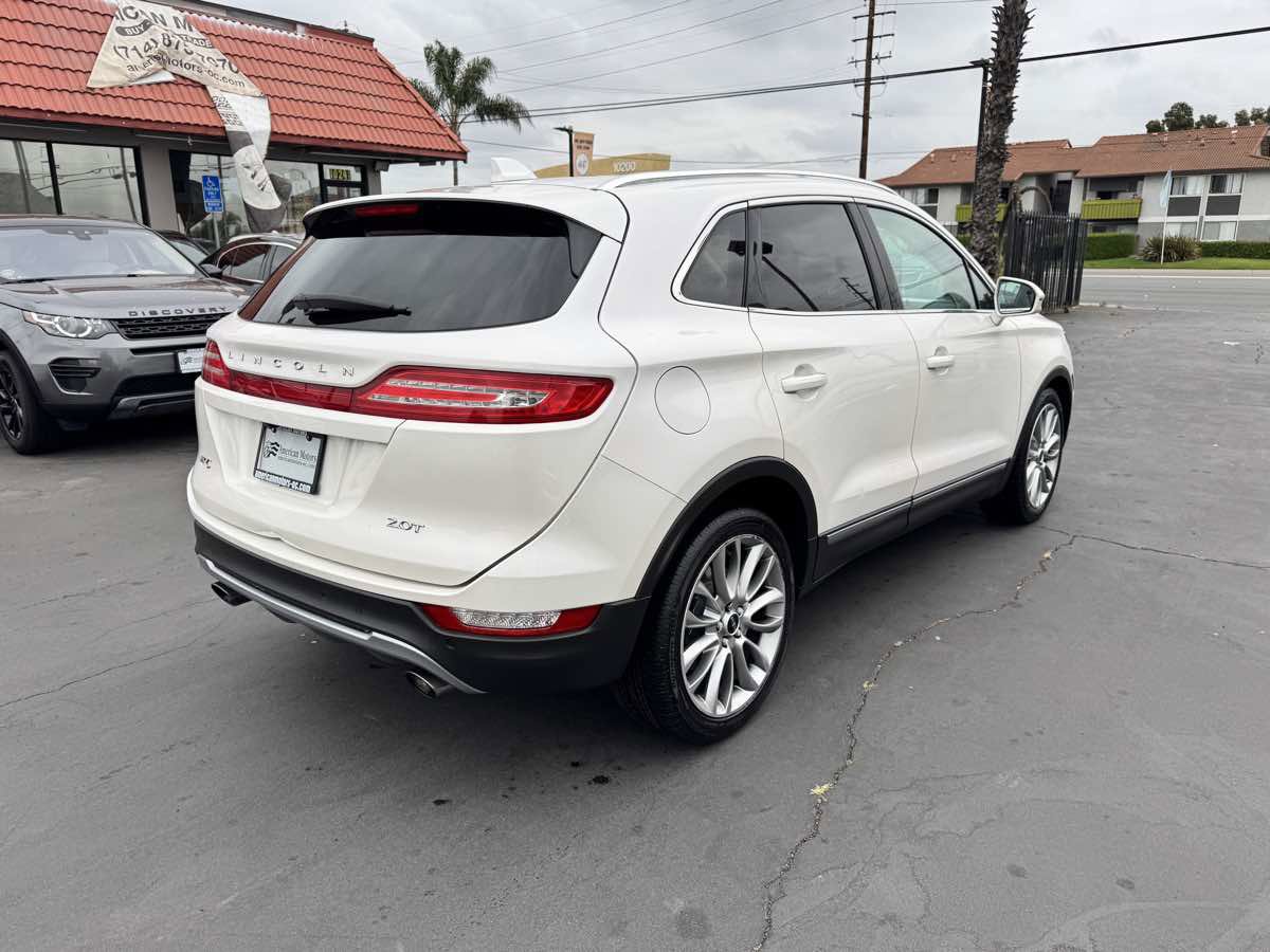Used 2017 Lincoln MKC Reserve w/ Lincoln MKC Climate Package FWD image 6