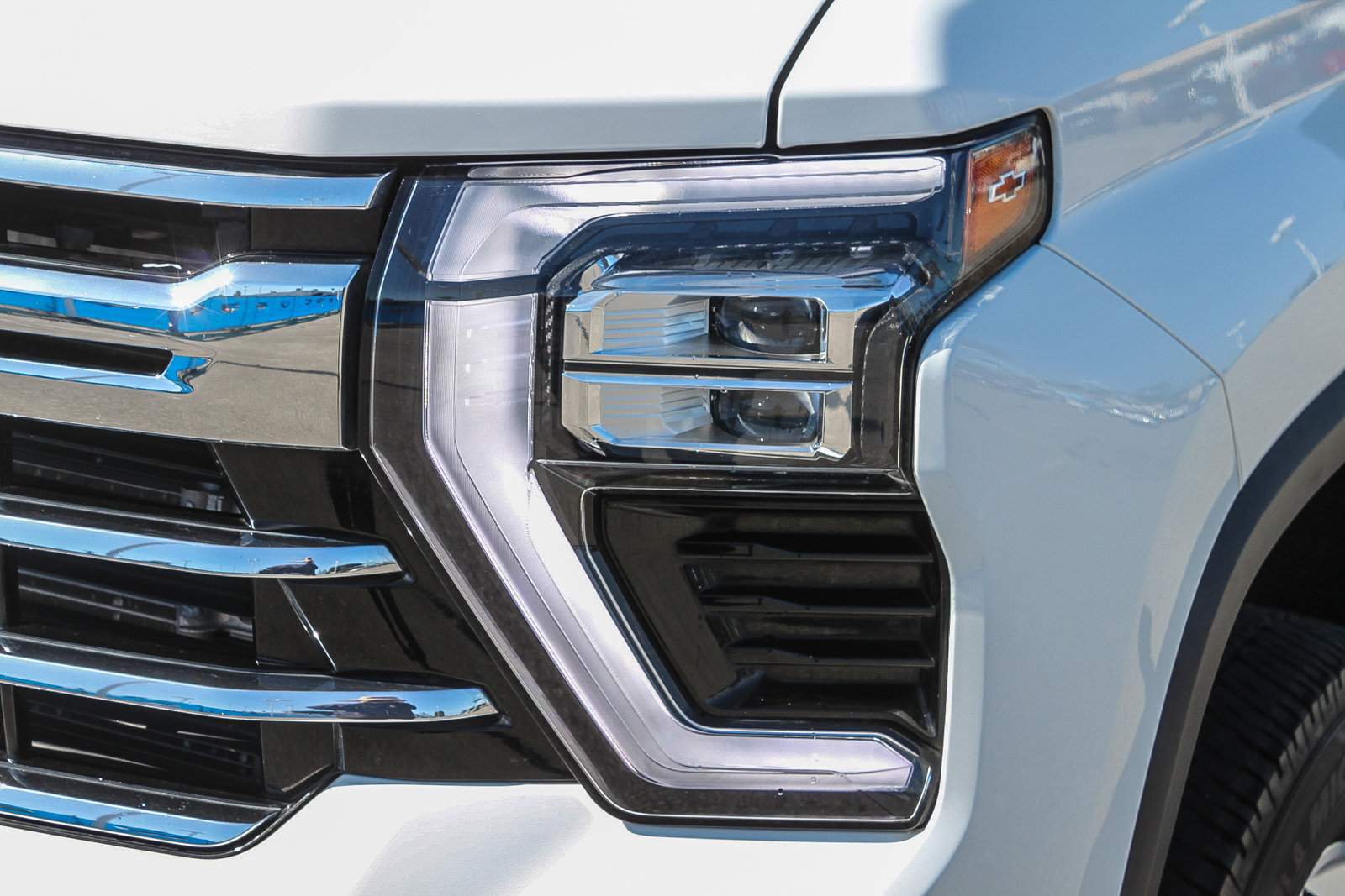 Used 2024 Chevrolet Silverado 2500 LTZ image 5