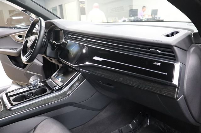 Used 2021 Audi Q8 Premium Plus w/ Premium Plus Package image 25