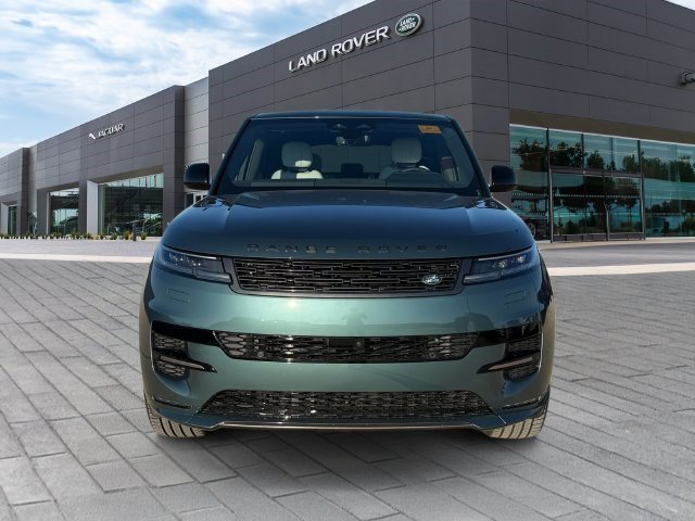 New 2026 Land Rover Range Rover Sport Dynamic SE AWD/4WD image 8