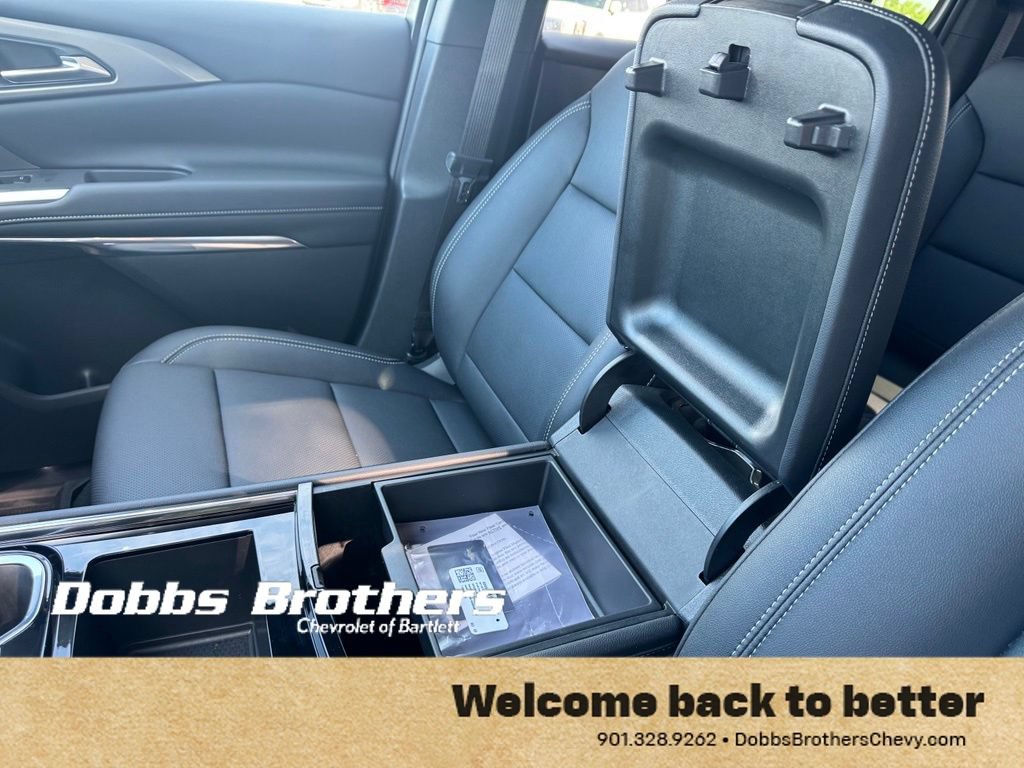 Used 2026 Chevrolet Traverse LT w/ Driver Confidence Package AWD/4WD image 23