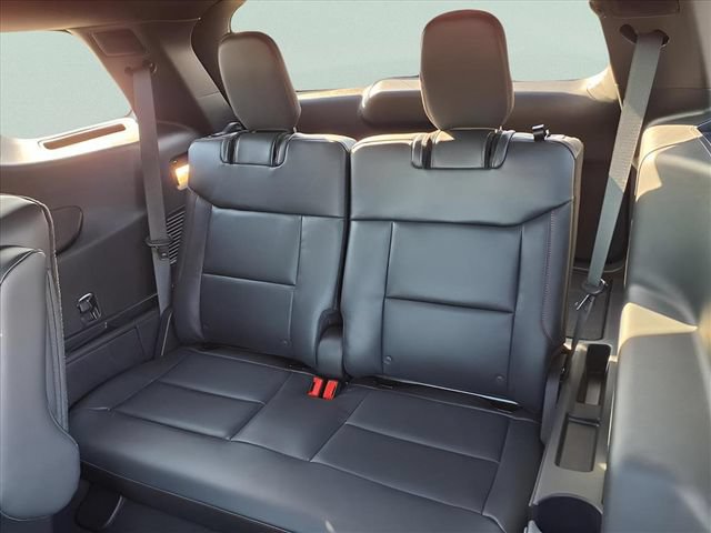 New 2025 Ford Explorer ST-Line w/ Premium Package AWD/4WD image 13