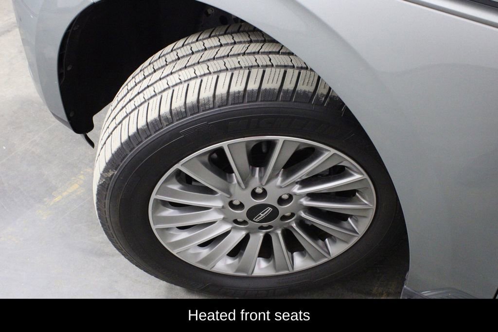 Used 2019 Lincoln Navigator Premiere AWD/4WD image 40