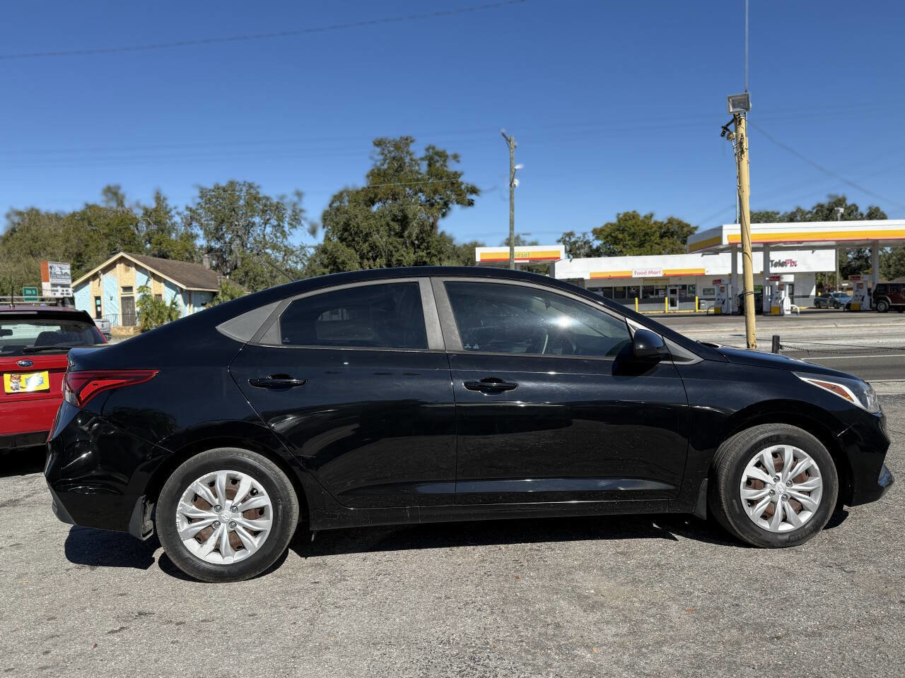 Used 2019 Hyundai Accent SE FWD image 7