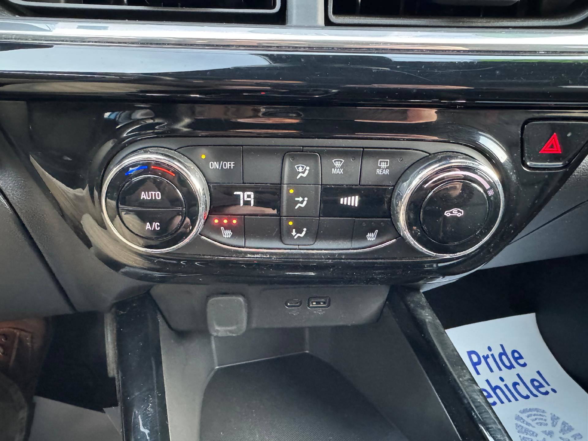 Used 2024 Chevrolet Trax RS w/ Driver Confidence Package image 32