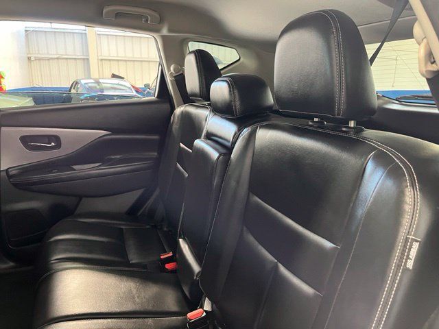 Used 2023 Nissan Murano SV AWD/4WD image 19