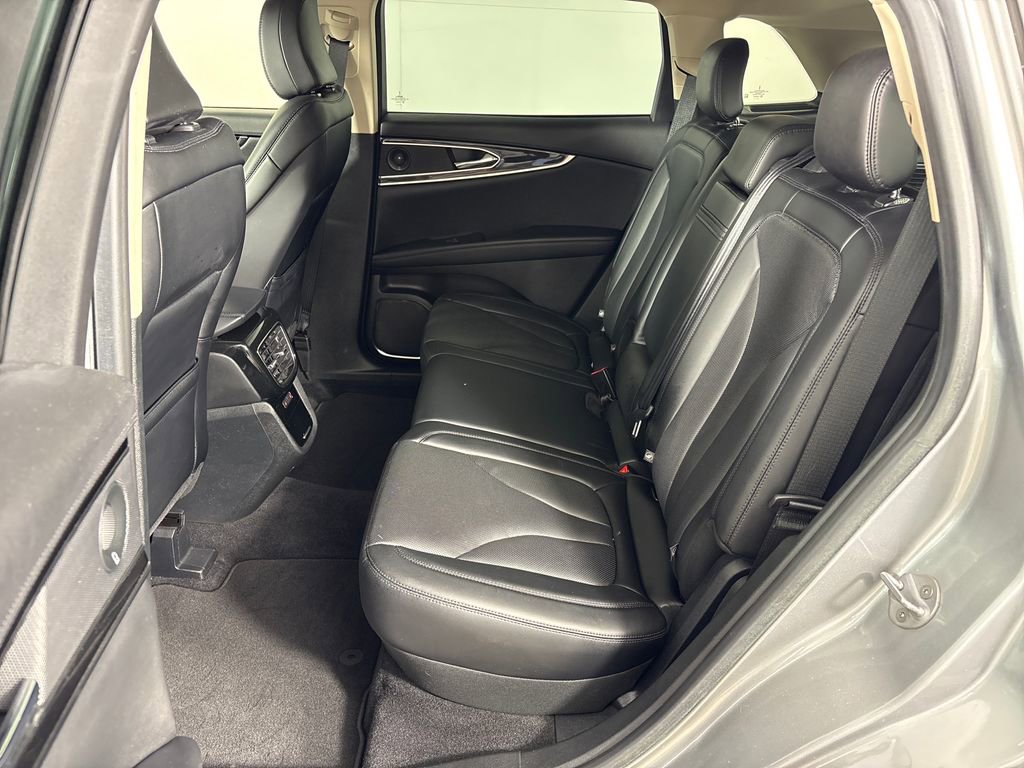 Used 2022 Lincoln Nautilus Reserve w/ Luxury Package FWD image 30