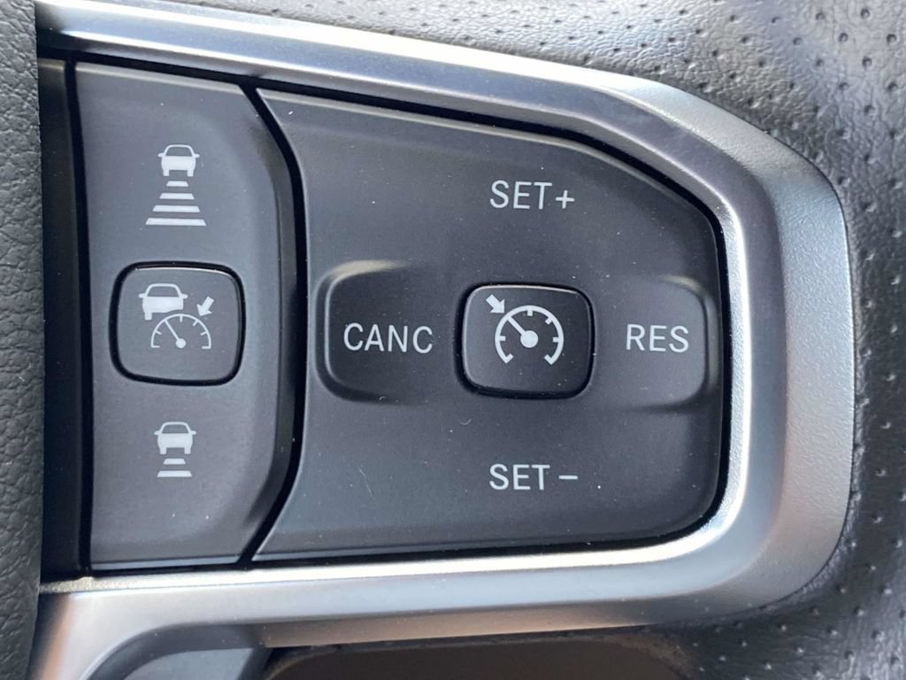 New 2026 RAM 1500 Express AWD/4WD image 26