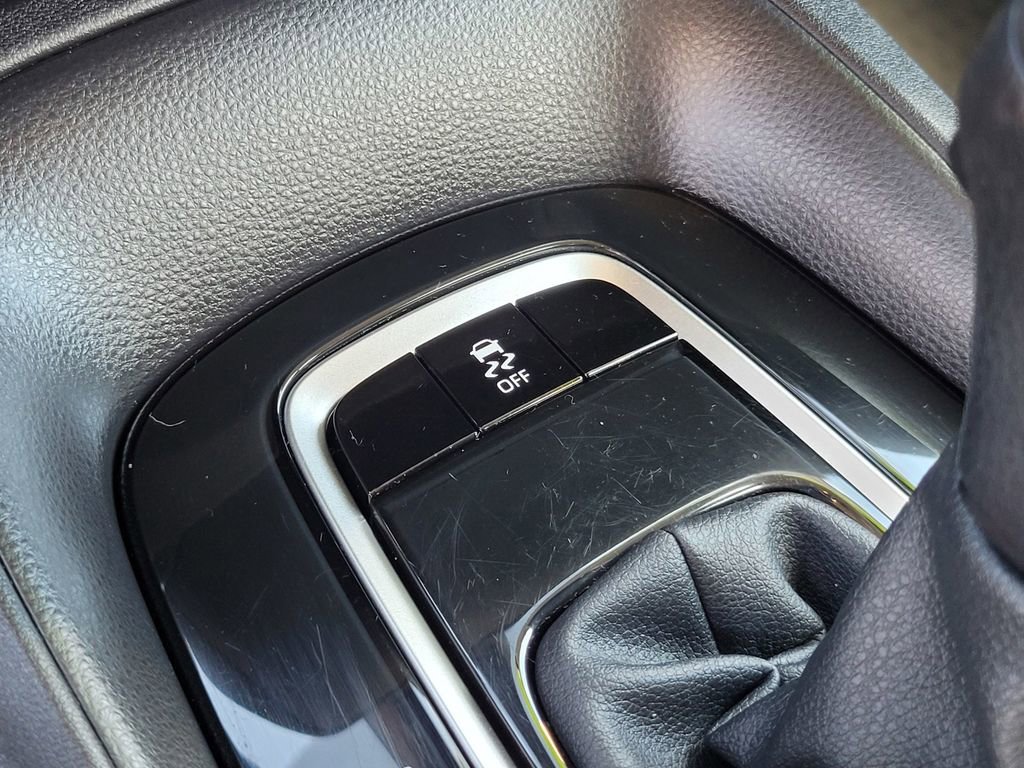 Used 2025 Toyota Corolla LE image 22