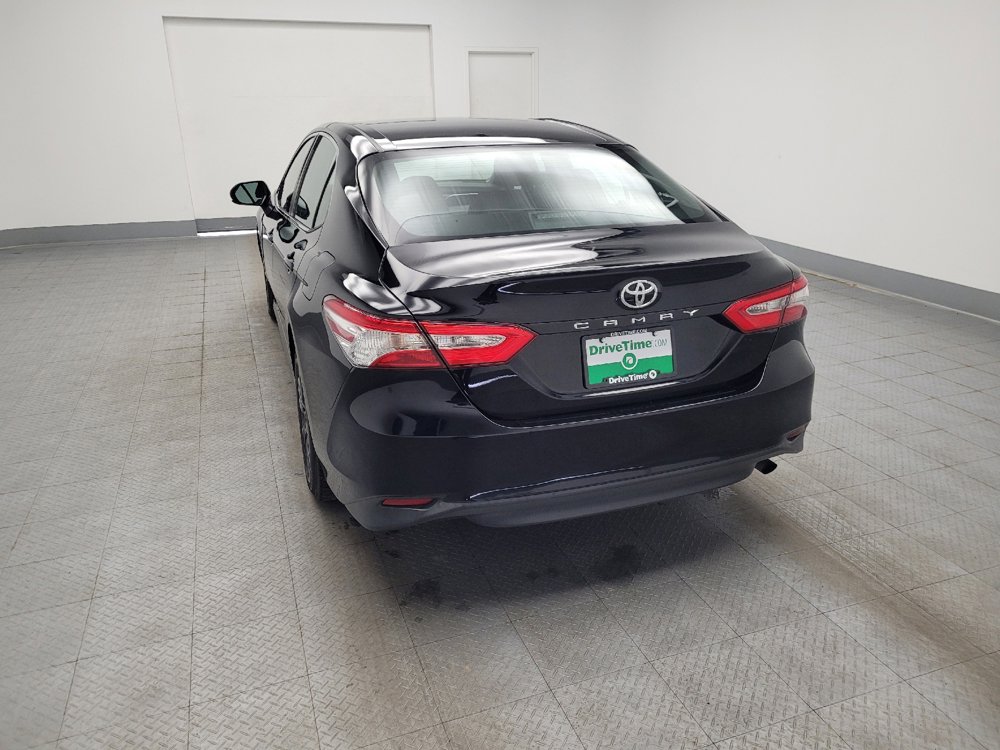Used 2018 Toyota Camry FWD image 6